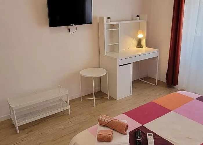 Gasthof Trinita' Dei Monti, Night Check-in Also Available Rom