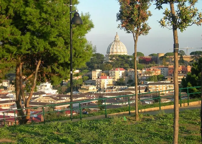 Trinita' Dei Monti, Night Check-in Also Available